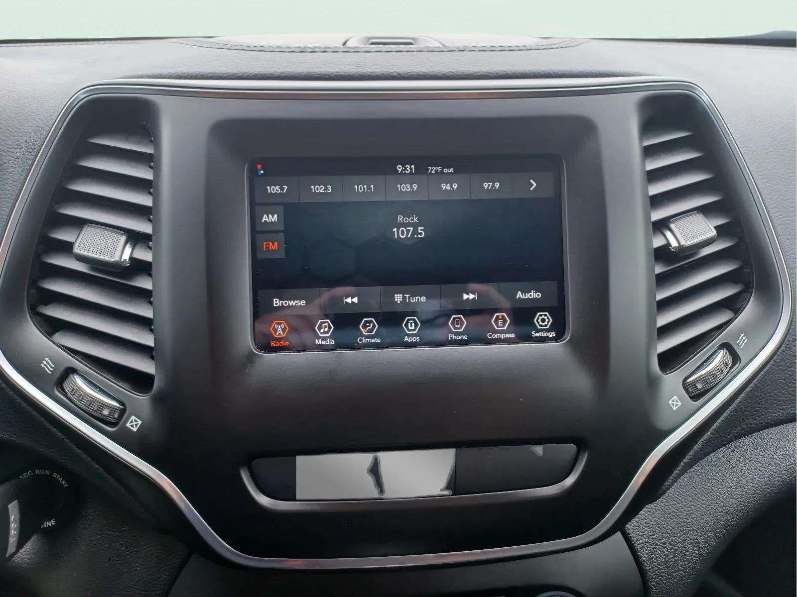 2020 Jeep Cherokee Latitude