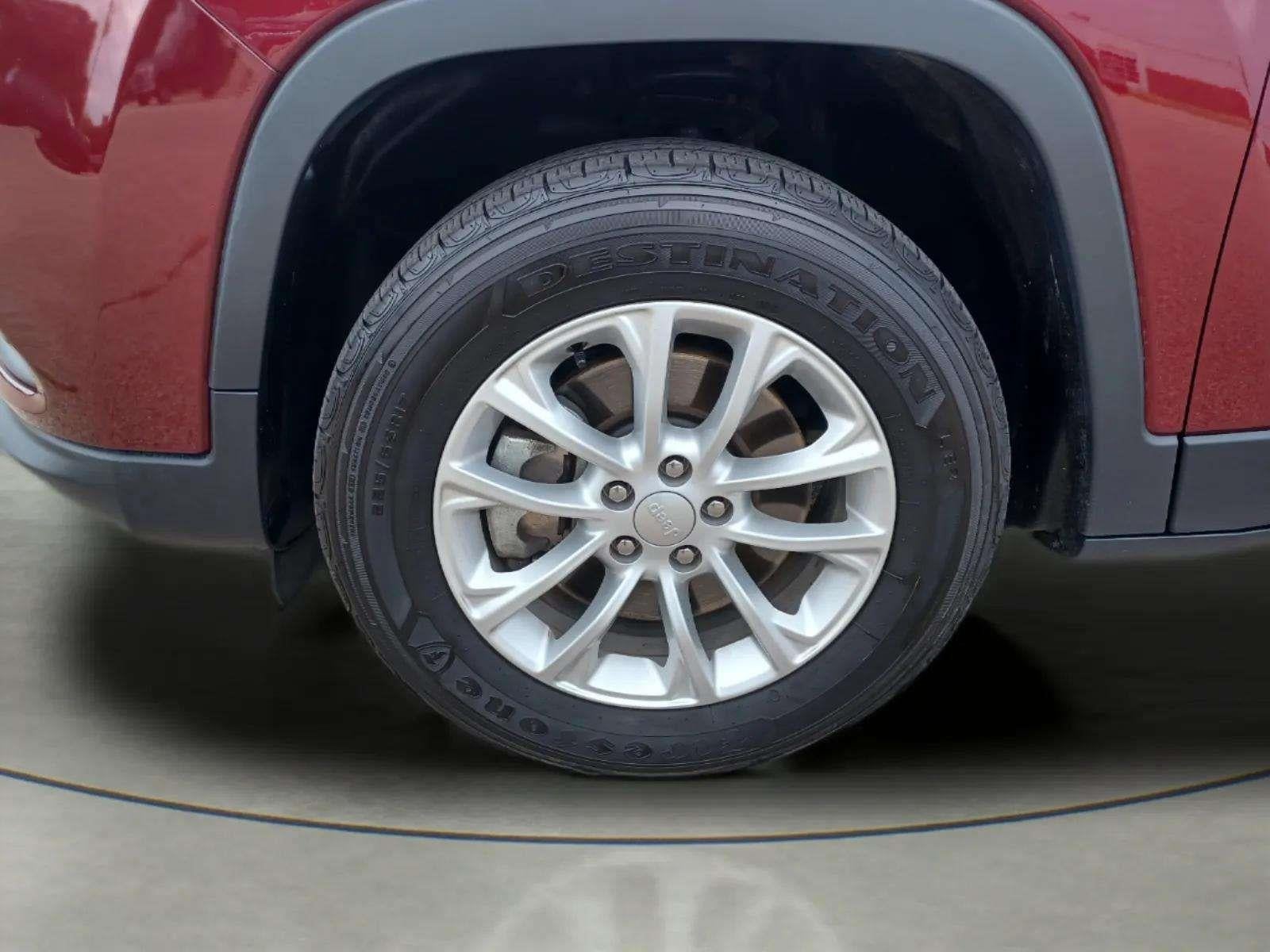 2020 Jeep Cherokee Latitude