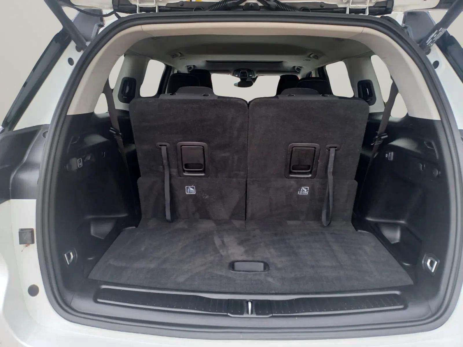 2022 Jeep Grand Cherokee L Laredo
