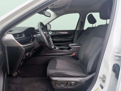 2022 Jeep Grand Cherokee L Laredo