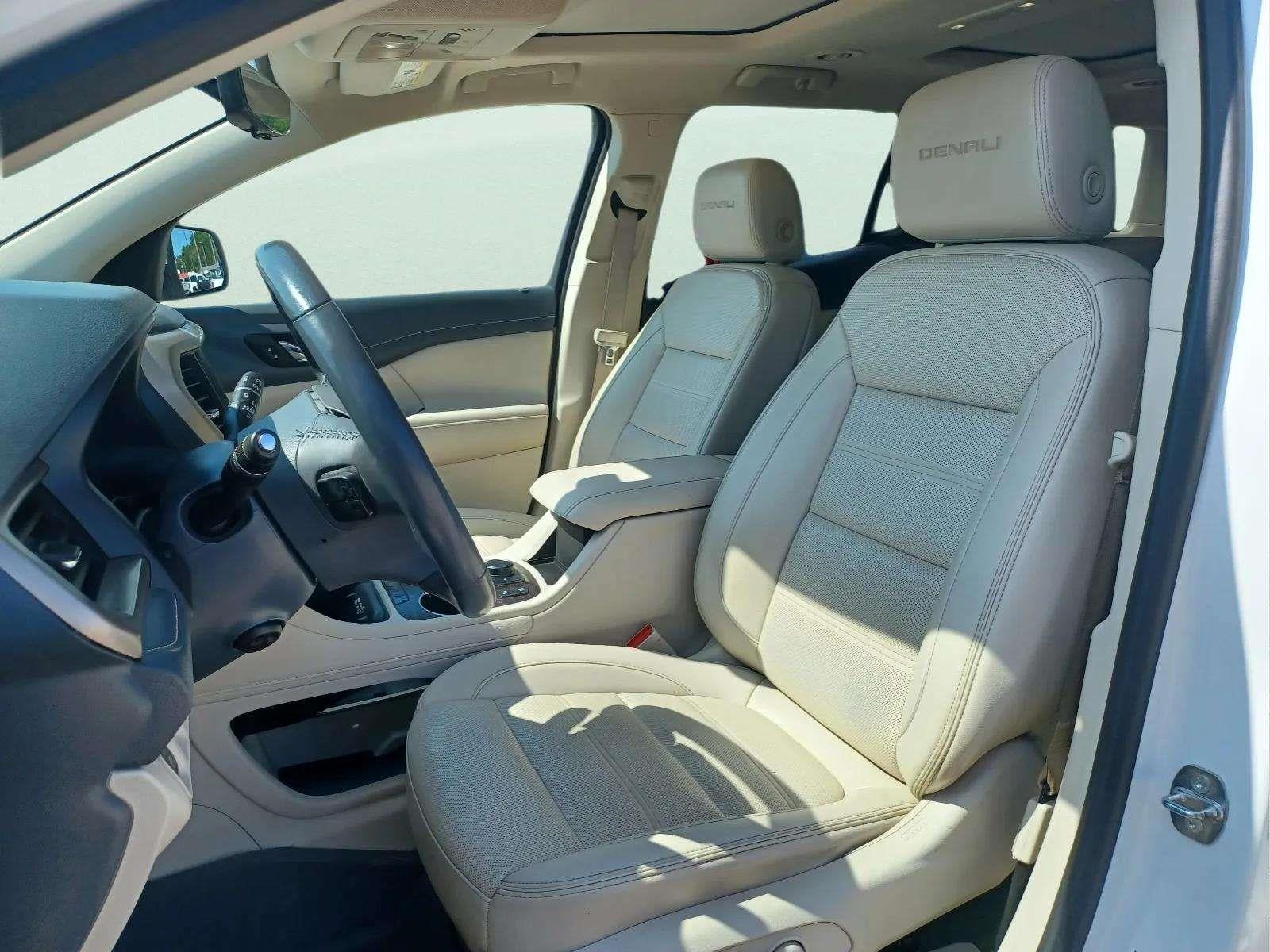 2022 GMC Acadia Denali