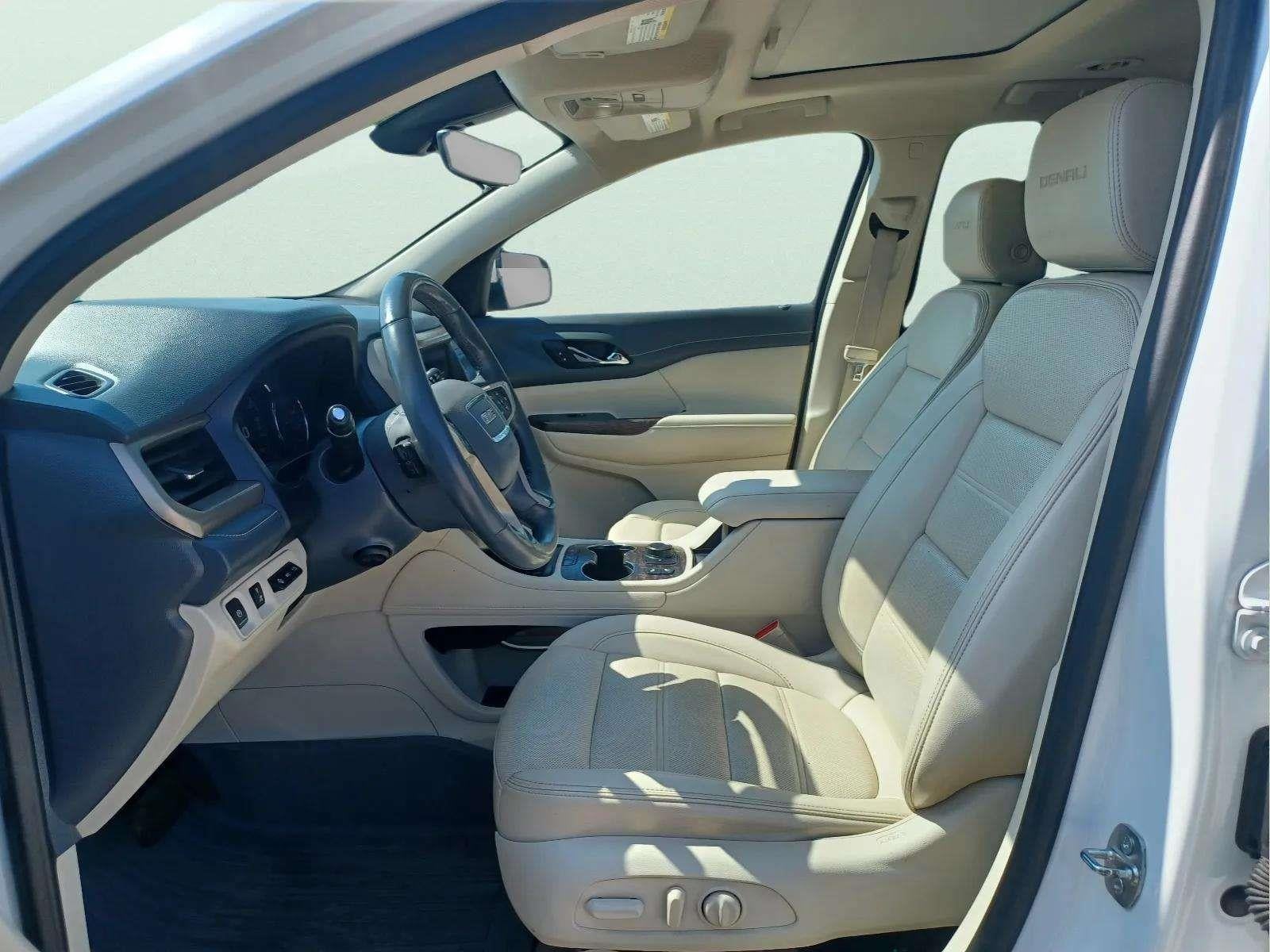 2022 GMC Acadia Denali