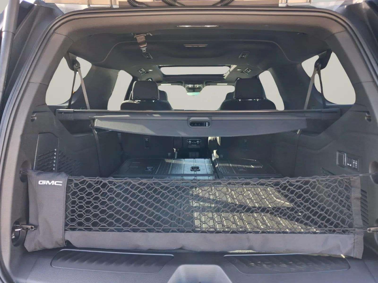 2027 GMC Yukon XL Elevation