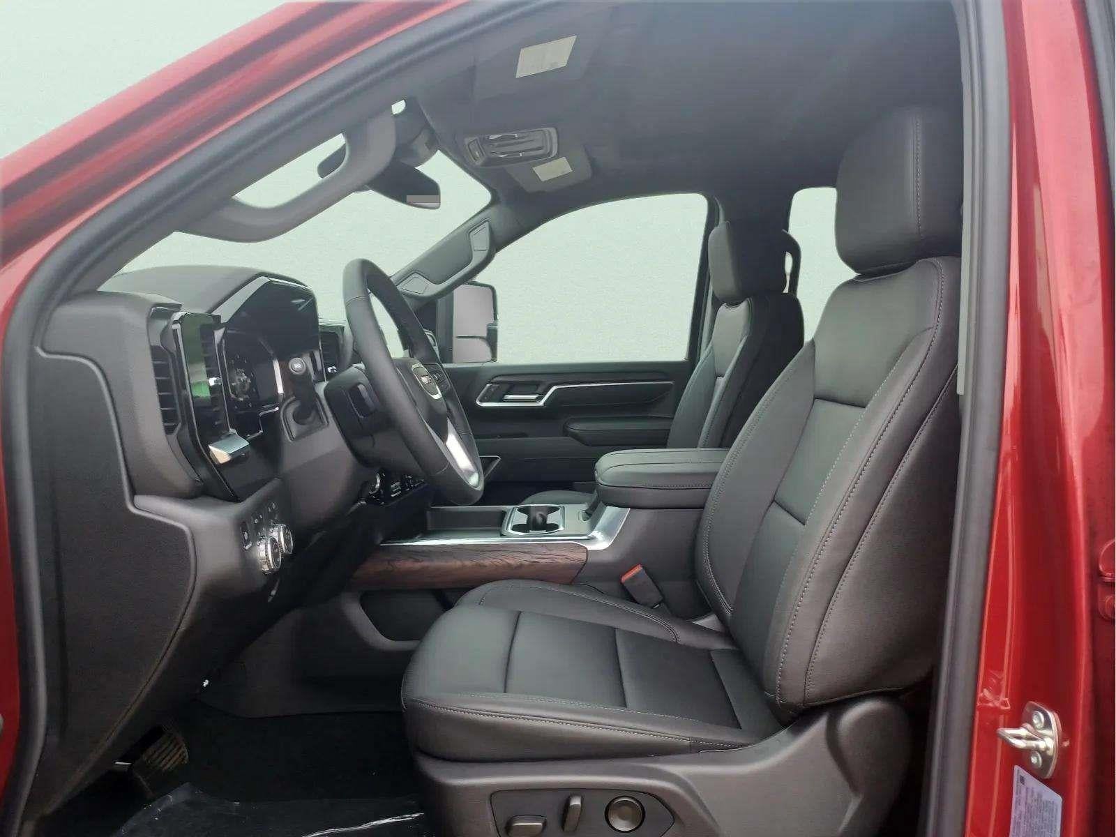 2026 GMC Sierra 2500 HD SLT
