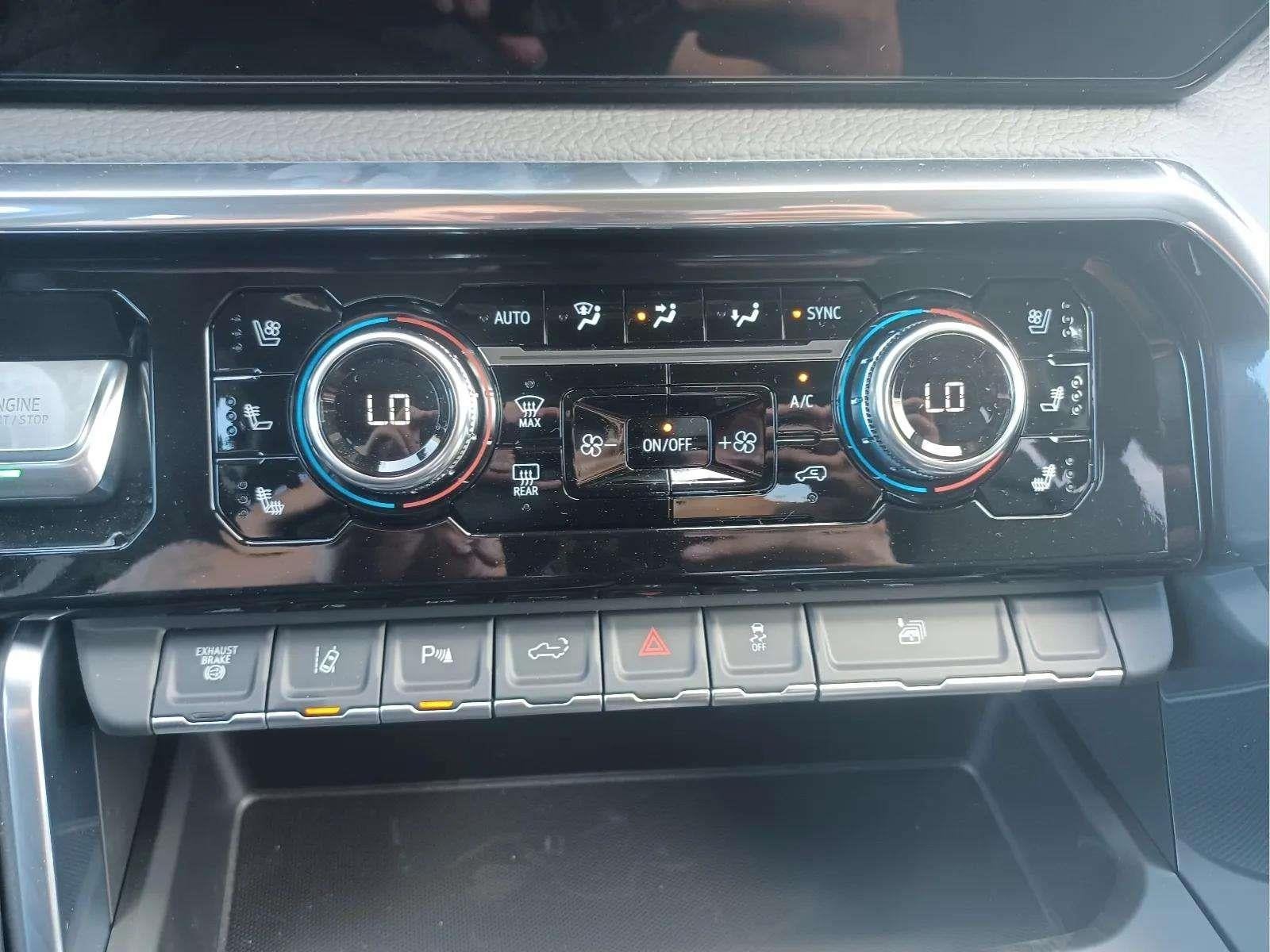 2026 GMC Sierra 3500 HD Denali DRW