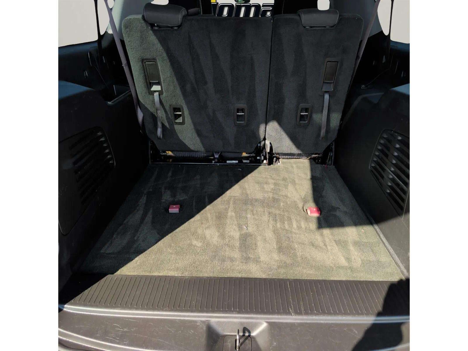 2015 Chevrolet Suburban Commercial