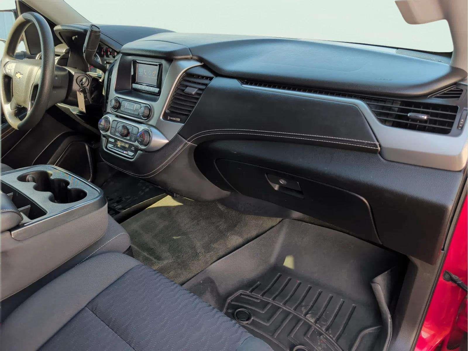 2015 Chevrolet Suburban Commercial